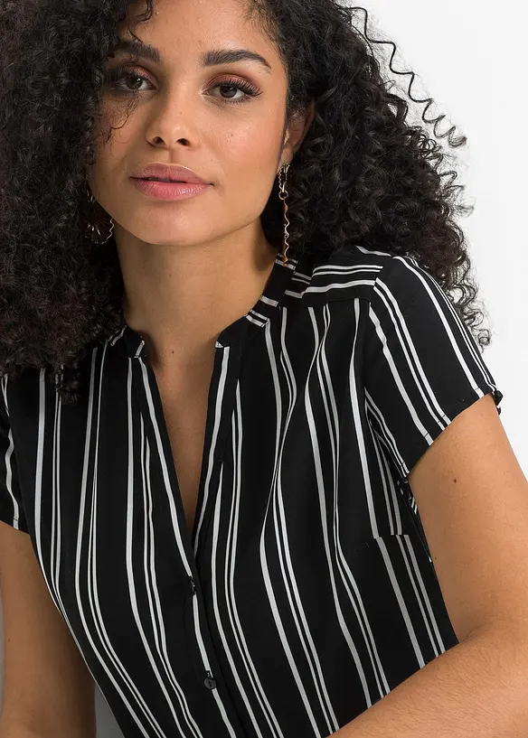Blouse van viscose met korte mouwen, bonprix