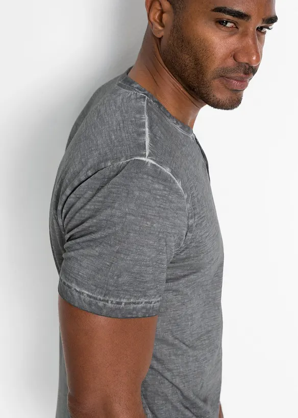 Henley shirt in washed out look, korte mouw, bonprix