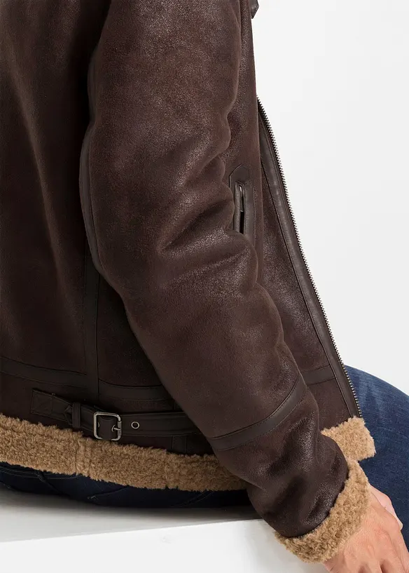 Korte imitatieleren jack met teddy voering, bonprix