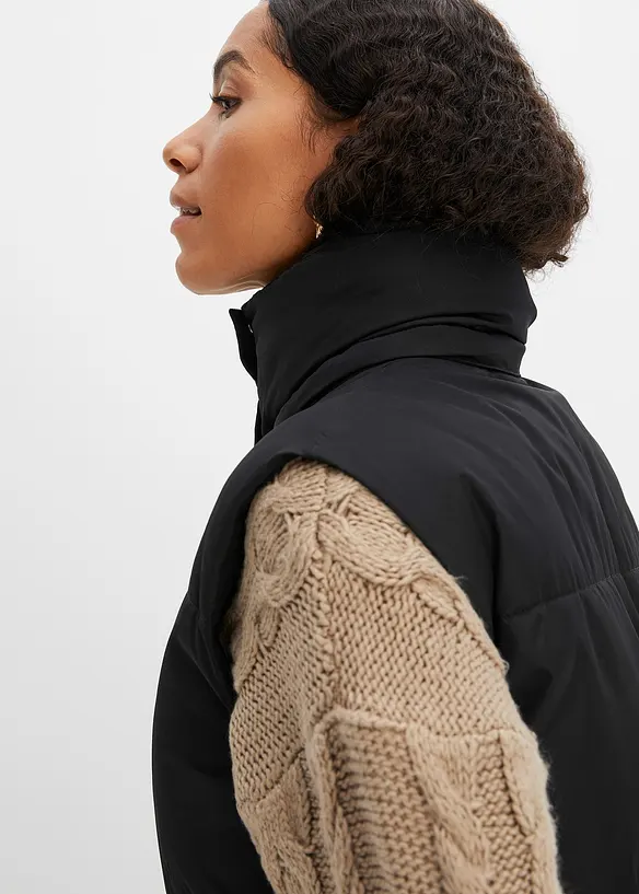 Bodywarmer van gerecycled polyester met afneembare capuchon, bonprix