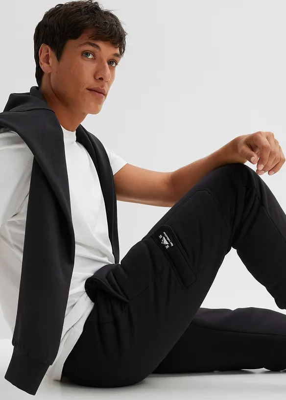 Thermo joggingbroek met cargozakken en teddy voering, bonprix