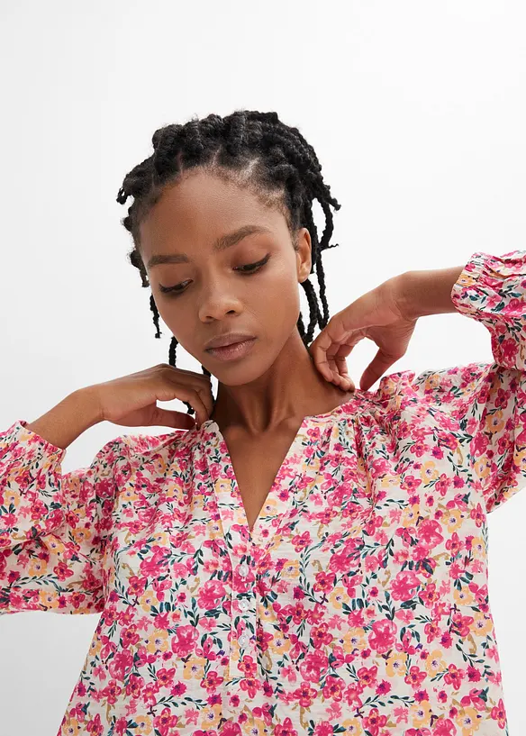 Gebloemde blouse van viscose met structuur, bonprix