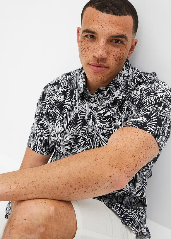 Overhemd met korte mouwen van viscose, bonprix