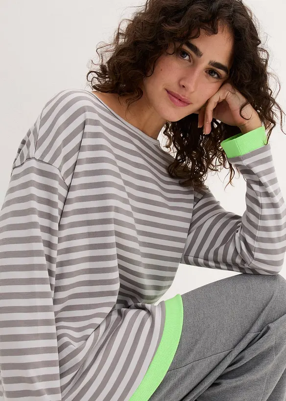 Shirt met trompetmouwen, bonprix
