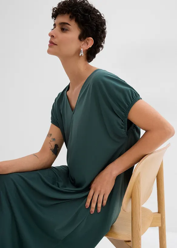 Jersey jurk met V-hals in een viscosemix, bonprix
