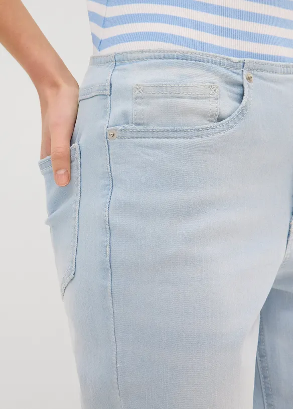 Straight jeans, mid waist, bonprix