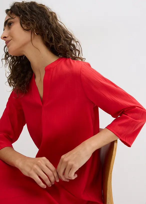 Tuniekjurk met structuureffect in een soepele viscosemix, bonprix