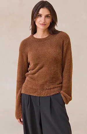 On trend - Trui in pluche look - pimentbruin