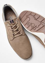 Veterschoenen van Mustang, Mustang