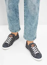 Sneakers van Mustang, Mustang