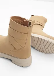 Boots, bonprix