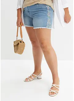 Jeans short met borduursel, bonprix