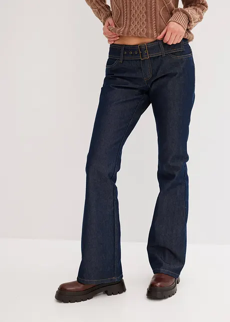 Flared jeans met low waist en riem, rinse washed (2-dlg. set), bonprix