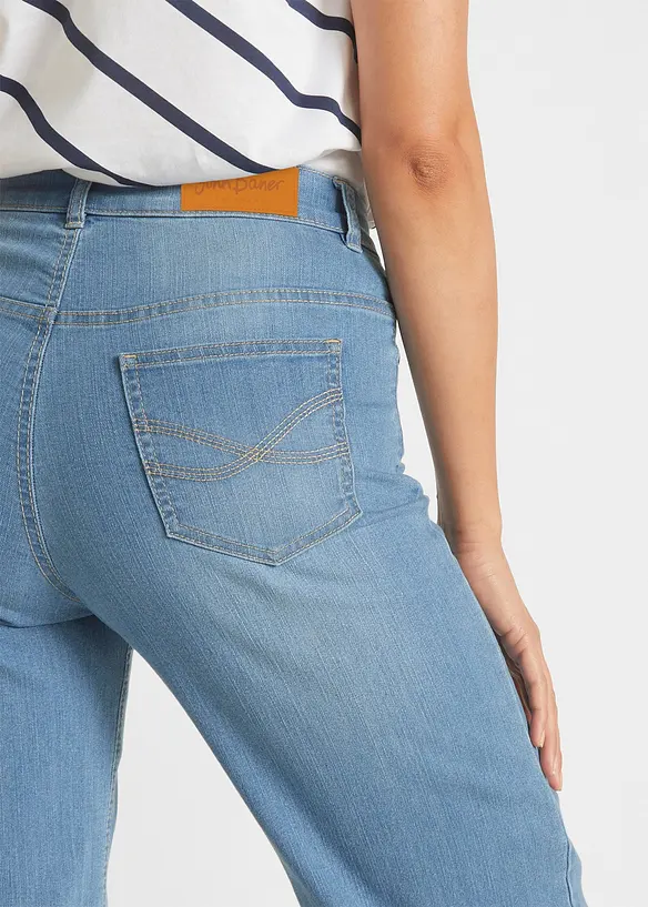 Comfort stretch 7/8 jeans, wide fit, bonprix