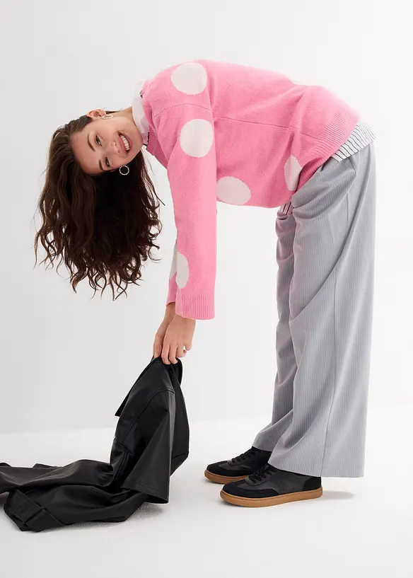 Oversized trui met stippen, bonprix