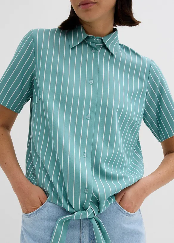 Gestreepte blouse met korte mouwen en opvallende knoop, bonprix