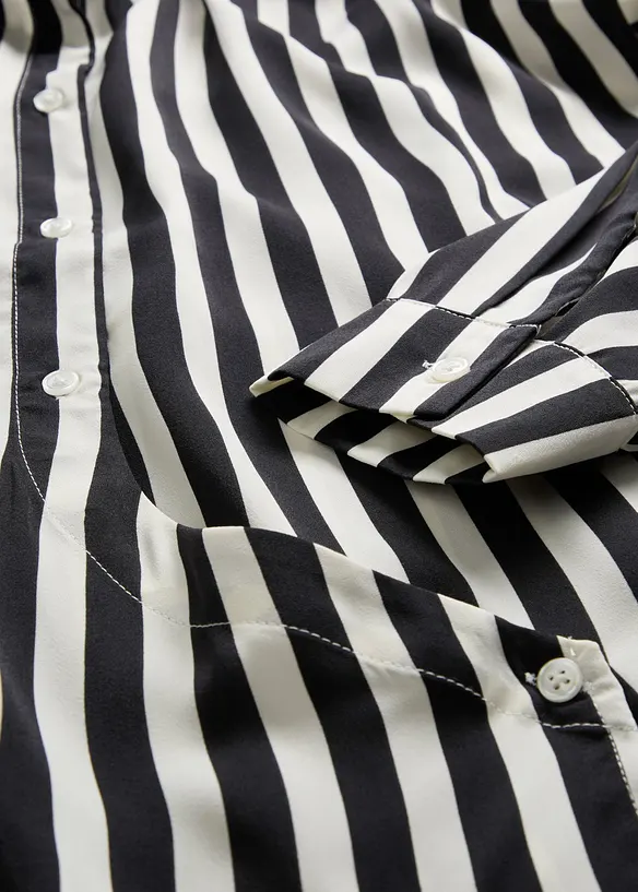 Overhemdblouse van soepel satijn, bonprix