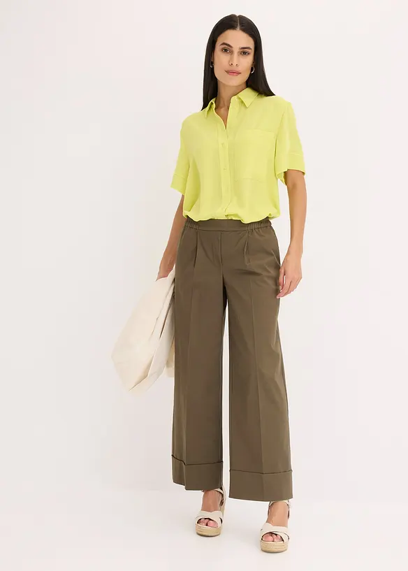 Blouse met borstzak en korte mouwen, bonprix