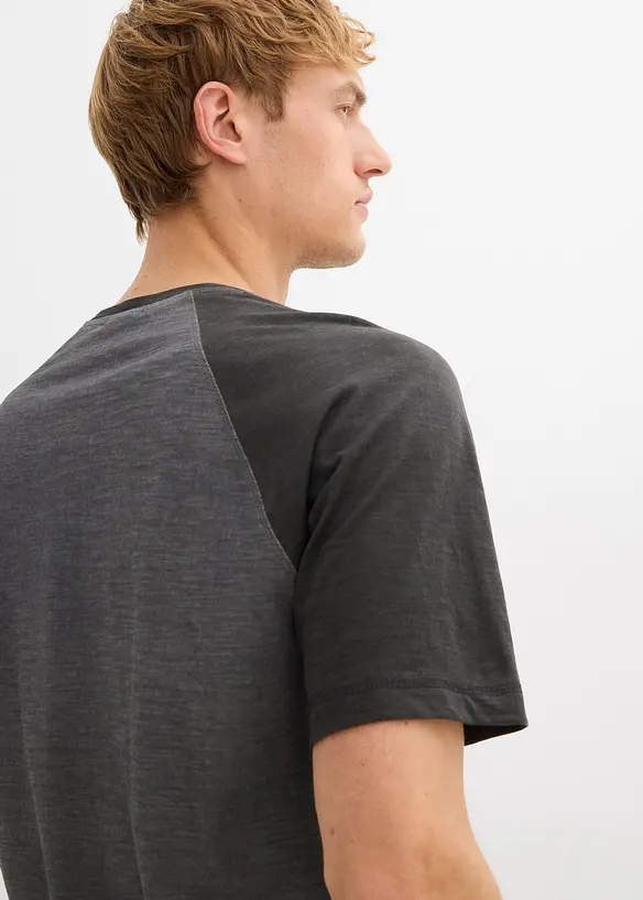 Henley shirt met korte mouwen in gewassen look van puur biologisch katoen, bonprix