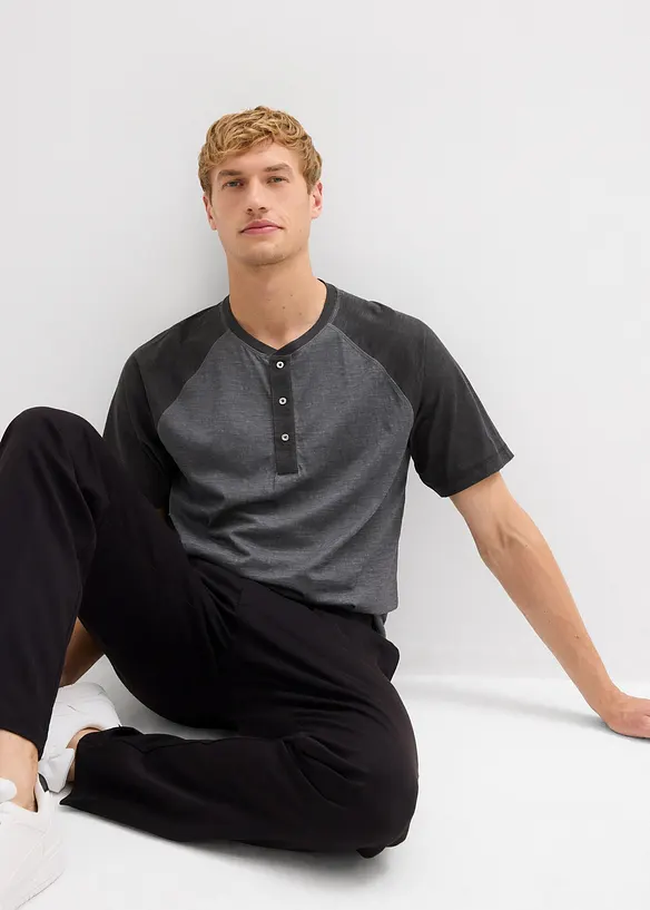 Henley shirt met korte mouwen in gewassen look van puur biologisch katoen, bonprix