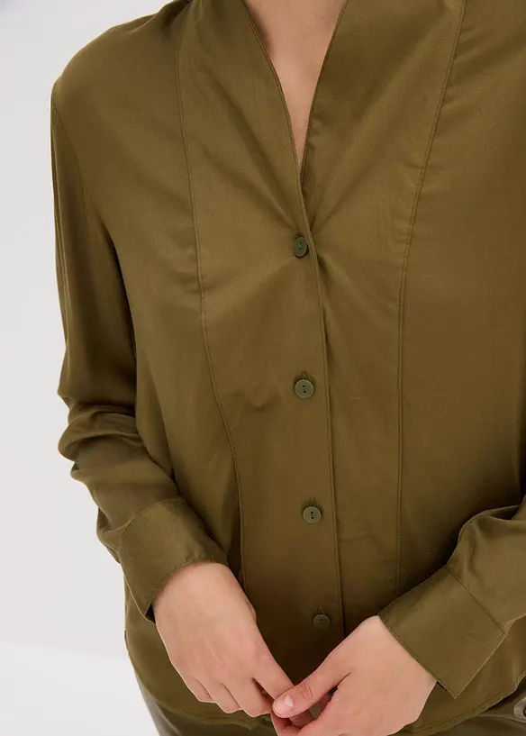 Overhemdblouse van soepelvallend satijn, bonprix