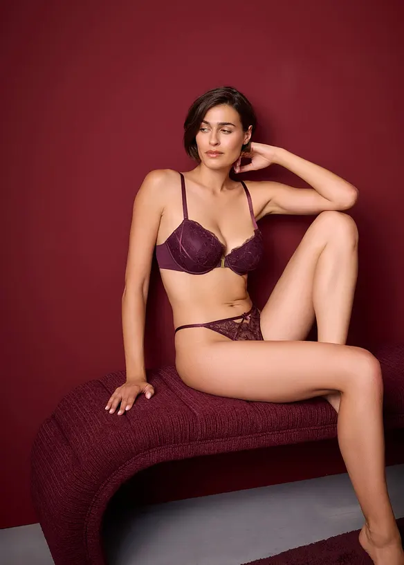 String met sierlijk kant, bonprix