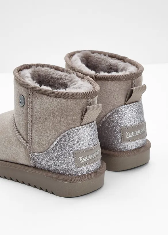 Boots van Kangoroos, Kangaroos