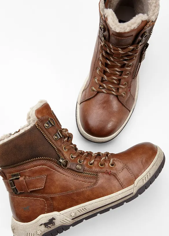 Hoge sneakers van Mustang, Mustang